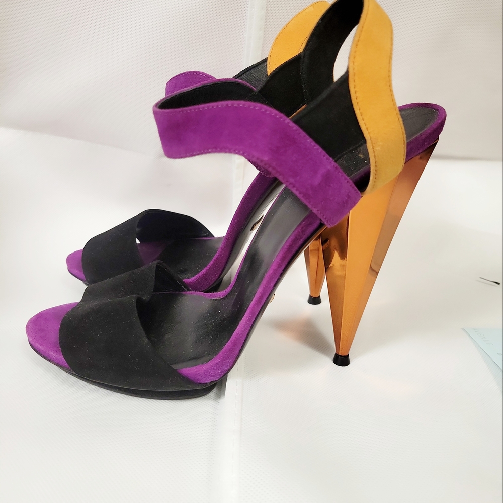 Gucci Black and Purple Sculptural Heels